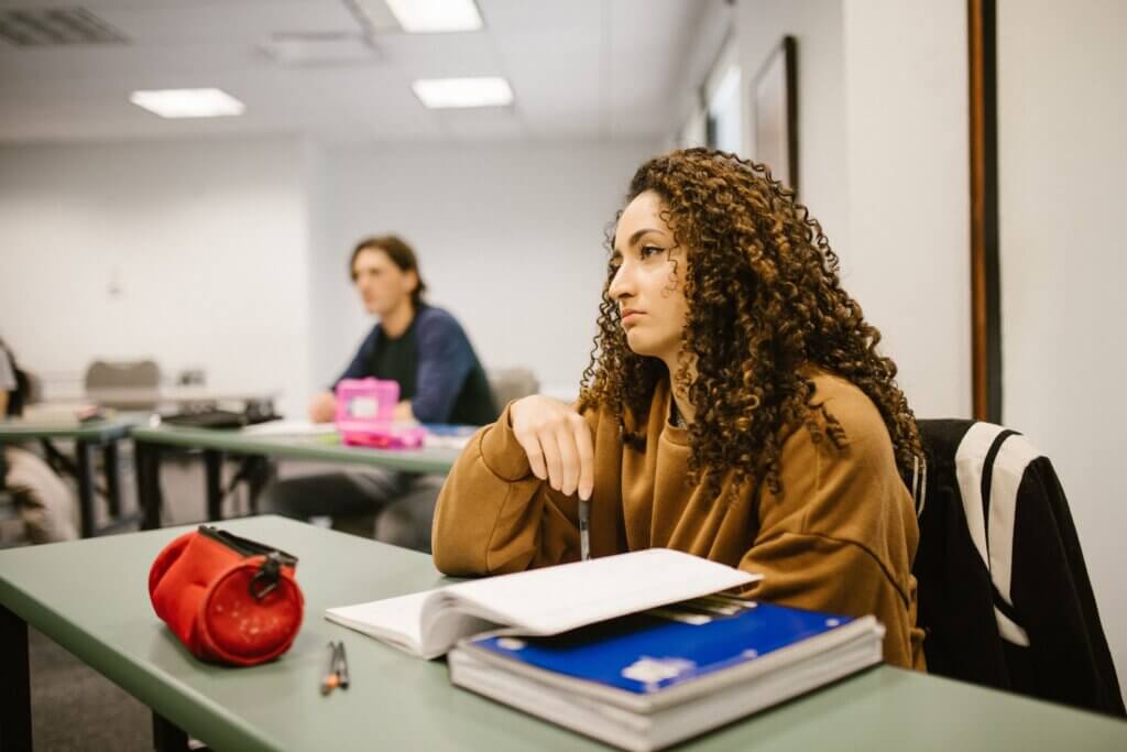 linguaskill vs cambridge,linguaskill o b2 first,diferencias entre linguaskill y cambridge,linguaskill reconocimiento universidades,validez certificado linguaskill,cambridge b2 first universidades